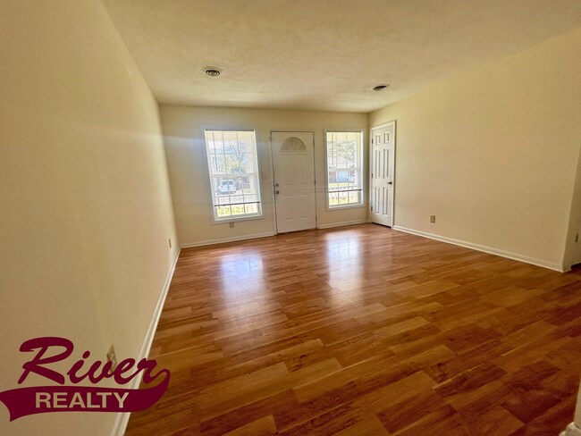 Foto del edificio - | $1250 | Charming 3-bedroom home with spacious yard for rent now!