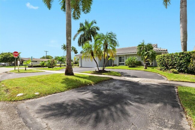 Foto del edificio - 21100 Highland Lakes Blvd