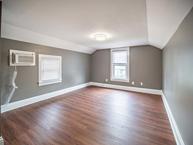 Foto del edificio - 422 S State St