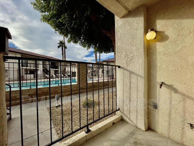 Foto del edificio - 1190 Ramar Rd