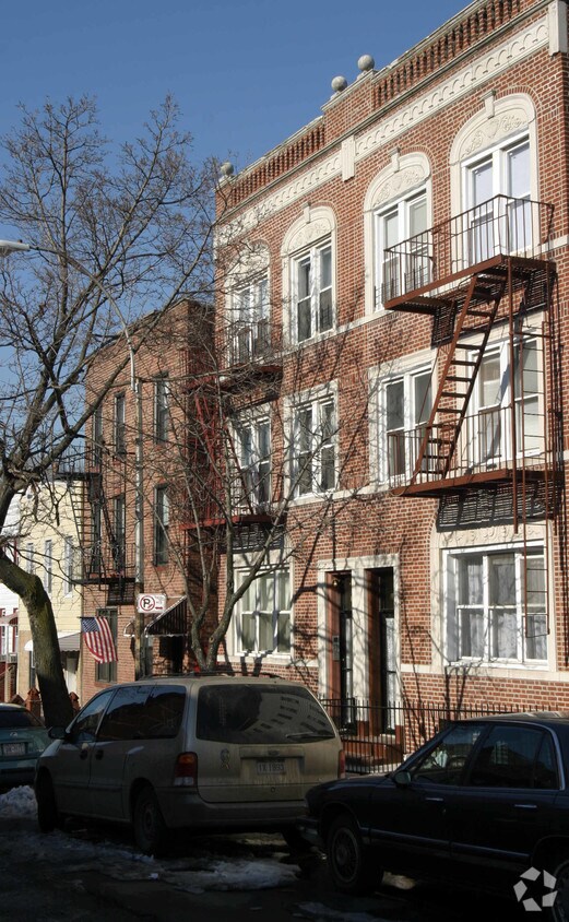 Building Photo - 279 22nd St