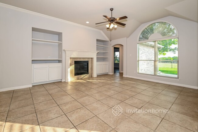 Building Photo - 807 Miramar Dr