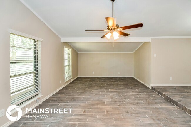 Foto del edificio - 2902 Branch Oaks Dr