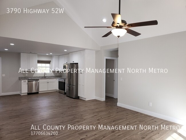 Building Photo - Hard to find ranch in Dahlonega