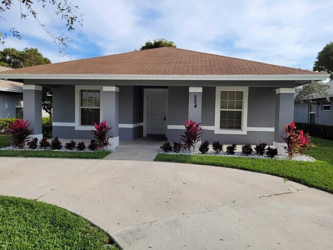 Foto del edificio - 524 Southridge Rd