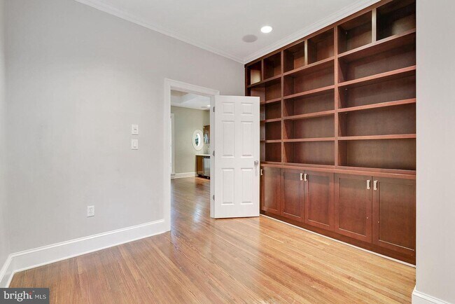 Building Photo - 3138 O St NW