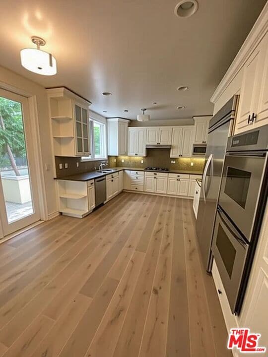 Foto del edificio - 129 S Elm Dr