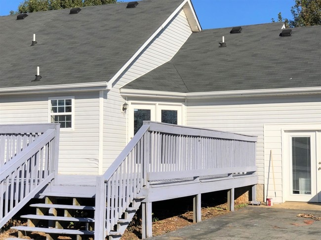 Building Photo - 148 Copperridge Trail