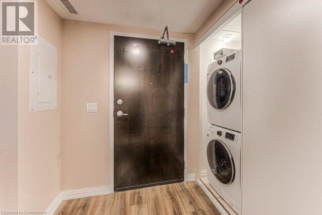 Photo du bâtiment - 778 Laurelwood Dr