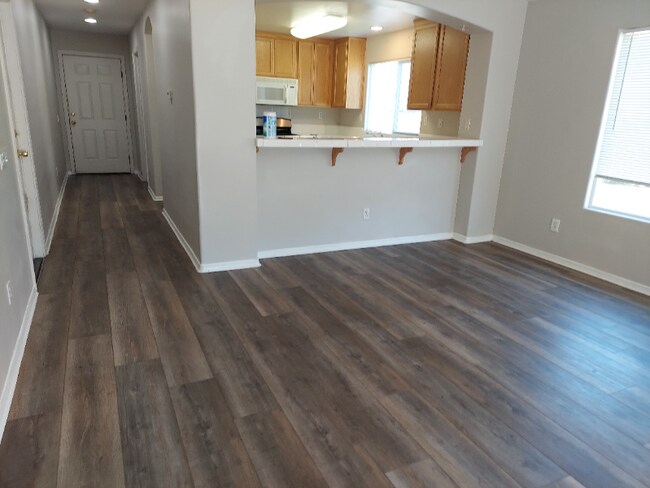 Building Photo - 1308 Bethel Ln