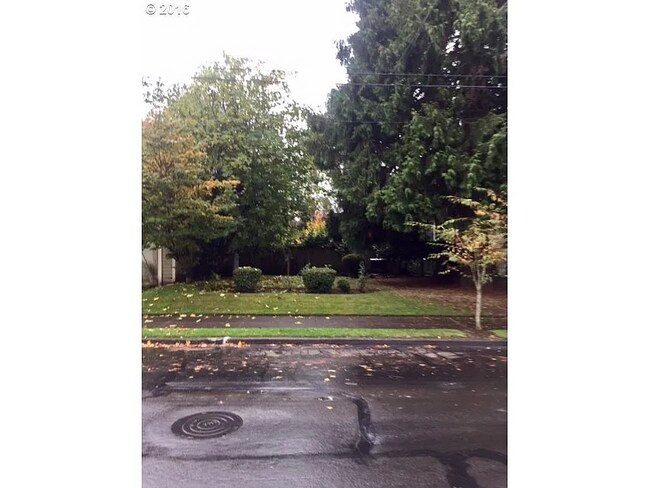Foto del edificio - 506 NE Skidmore St