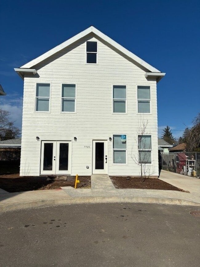 Building Photo - *** 3 Bedroom New Build In SE ! ONE MONTH FREE !!!!