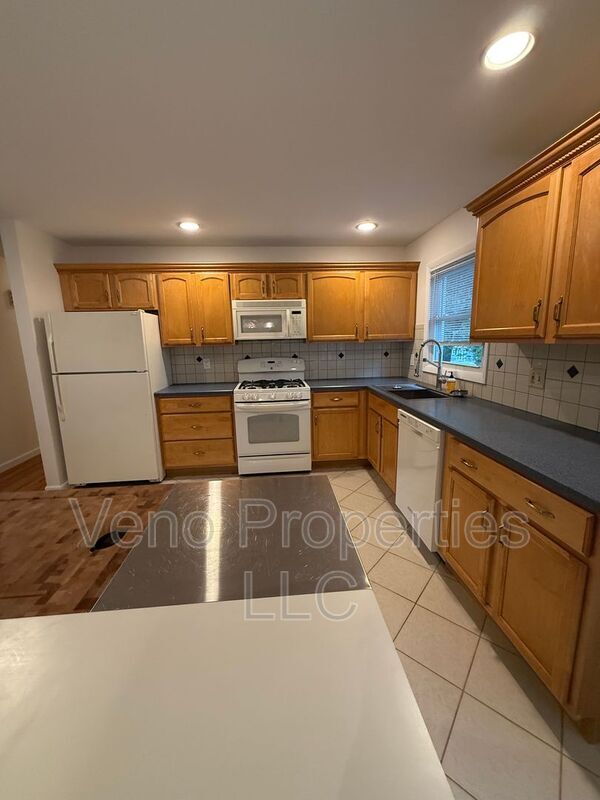 Foto del edificio - 5 Barkwood Ln