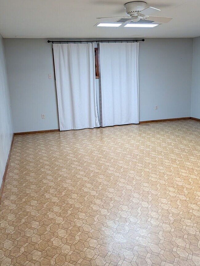 Foto del edificio - 6204 Brentwood Rd