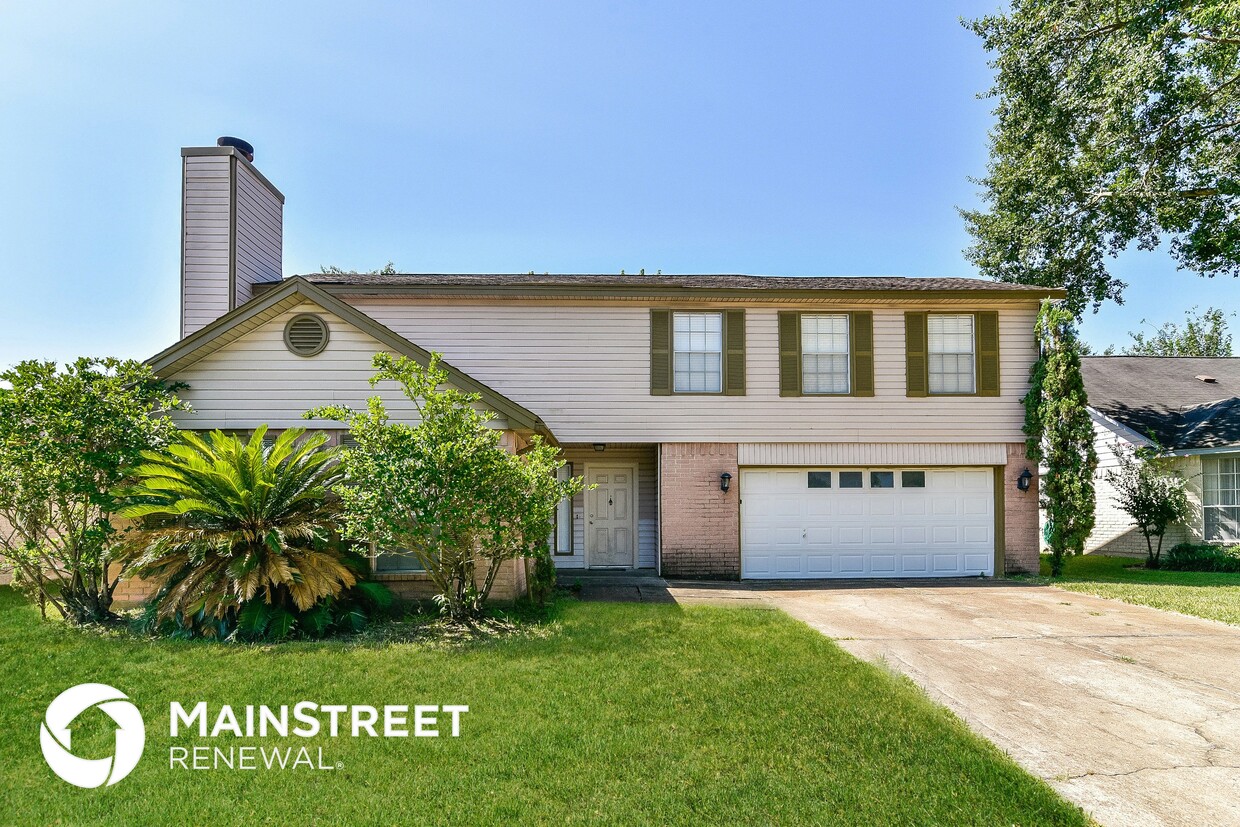 Primary Photo - 14815 Oak Pines Dr