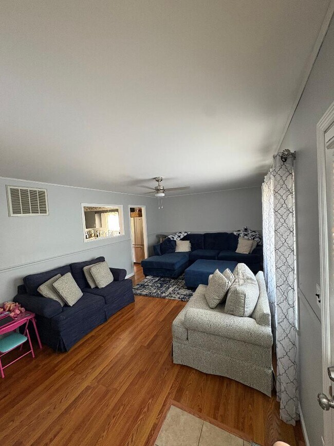 Foto del edificio - 179 Cooper Ln