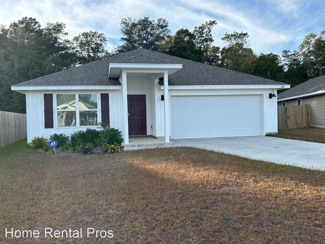 Foto principal - 4 br, 2 bath House - 5351 Peach Dr