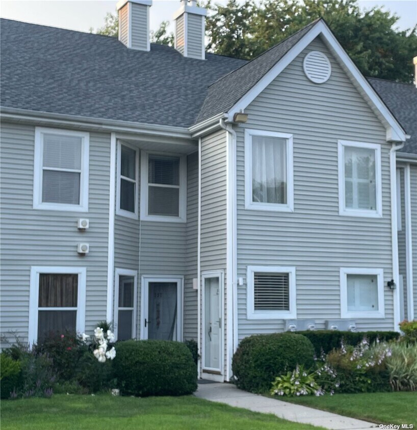 238 Windward Ct N, Port Jefferson, NY 11777 Condo for Rent in Port