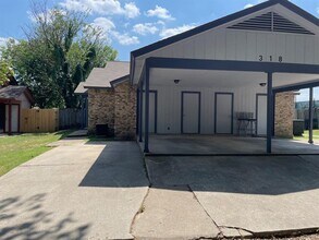 Building Photo - 318 W William Cannon Dr