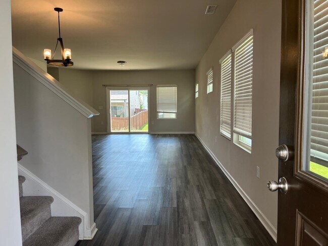 Foto del edificio - 128 Boone Lake Way