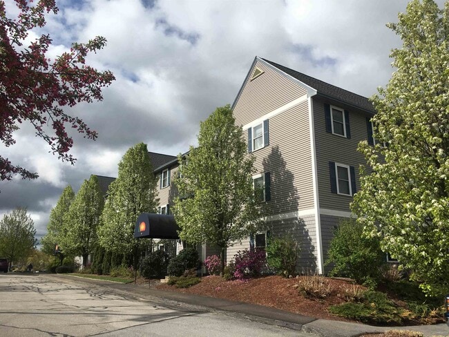 Building Photo - 177 Eastern Ave