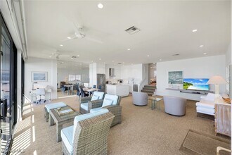 Building Photo - 2211 Gulf Shore Blvd N