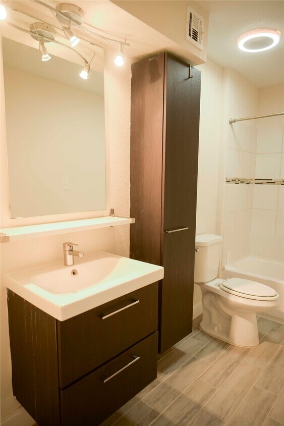 Foto principal - 14209 Briarsage Ct