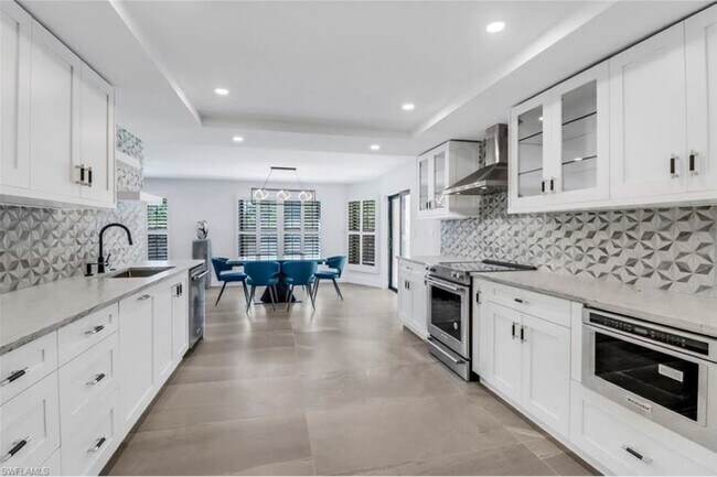 Foto del edificio - 4451 Gulf Shore Blvd N