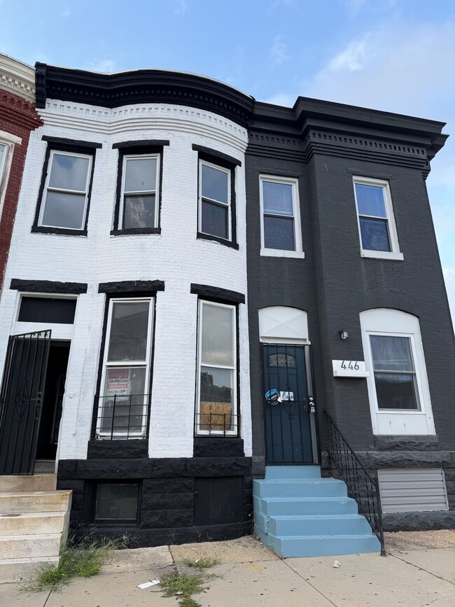Building Photo - 444 E 23rd St