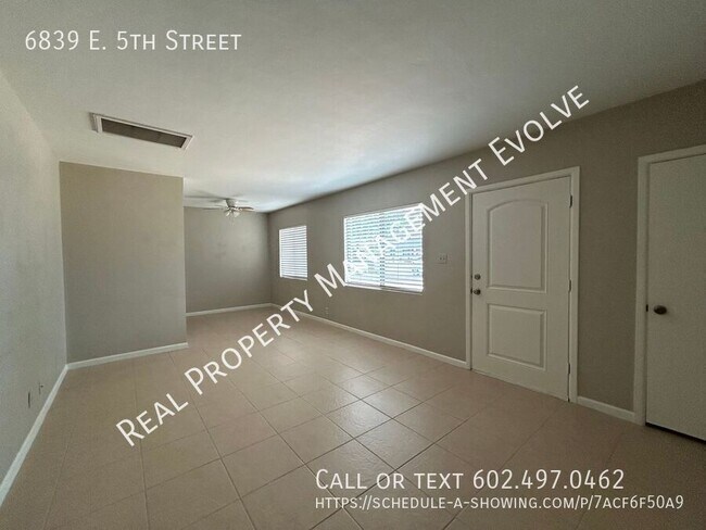 Foto del edificio - 6839 E 5th St