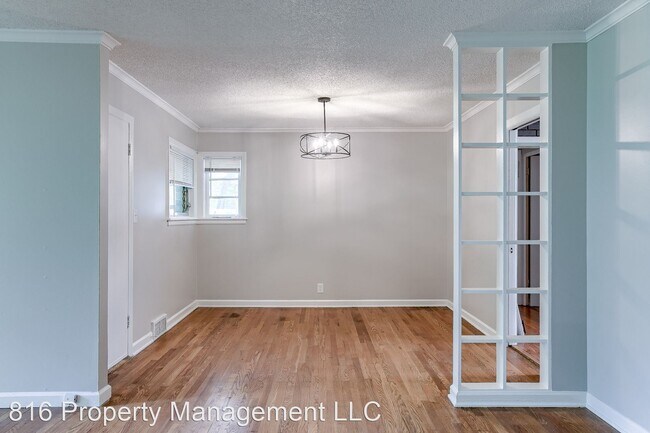 Building Photo - 3 br, 2 bath House - 1204 Meadow Lake Pkwy