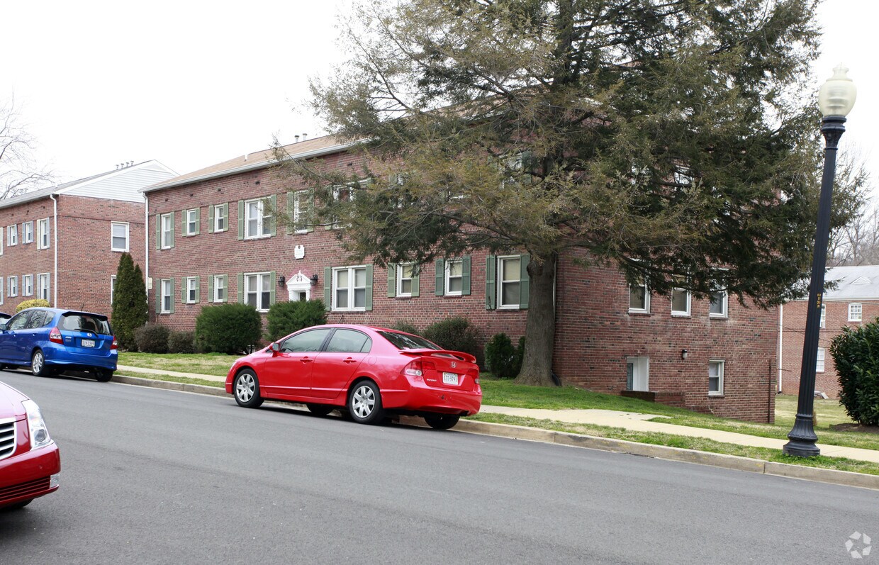 Building Photo - 1117 N Kenilworth St