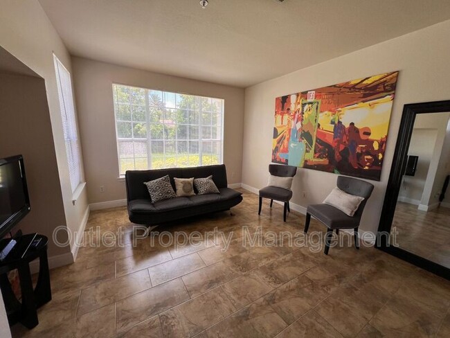 Building Photo - 8989 Lee Vista Blvd