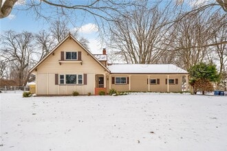 Building Photo - 14 Kingswood Dr