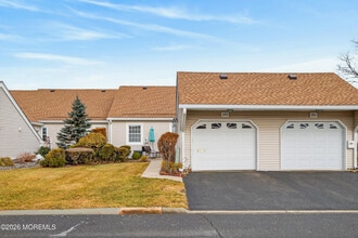 Building Photo - 69 William And Mary Sq