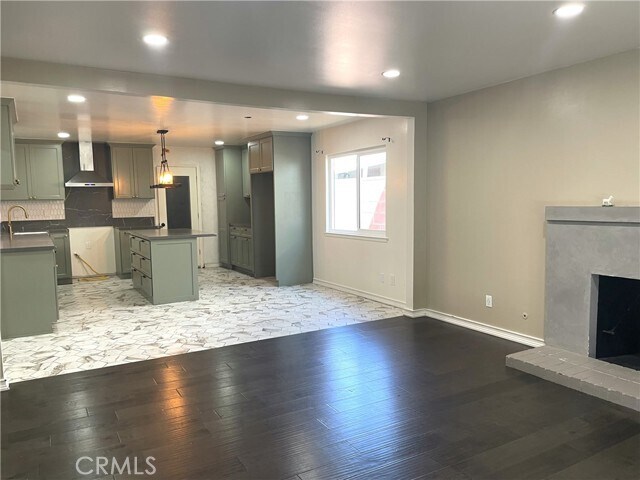 Foto del edificio - 450 E 248th St