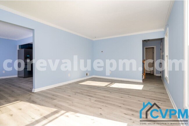 Foto del edificio - 7884 Huguenot Ct