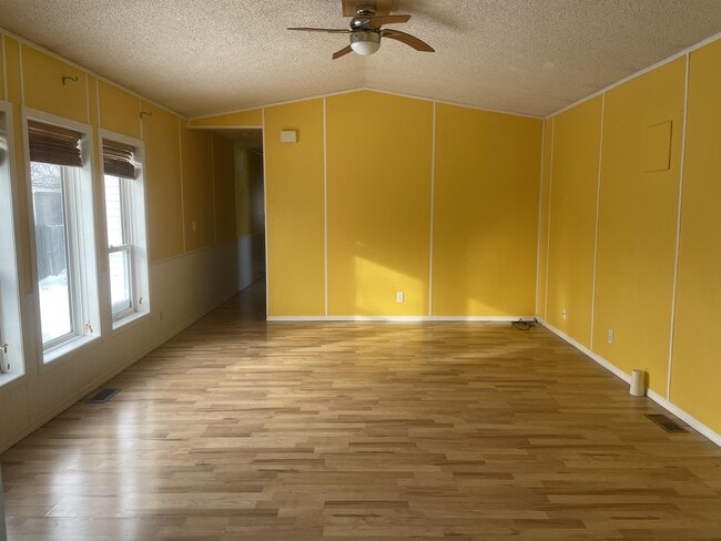 Building Photo - 8420 Alaska Rd