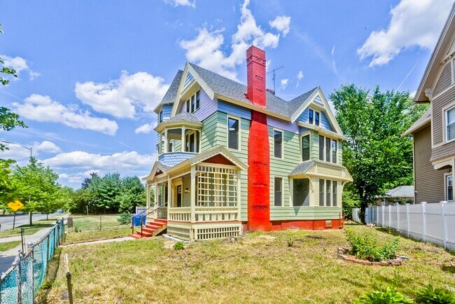 Foto del edificio - 205 St James Ave