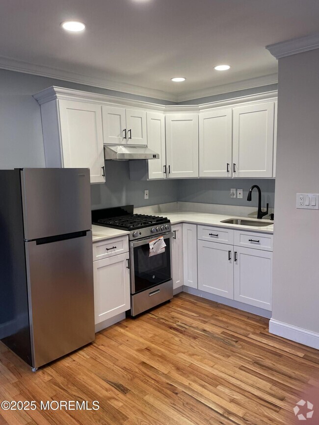 Building Photo - 600-602-602 NJ-71