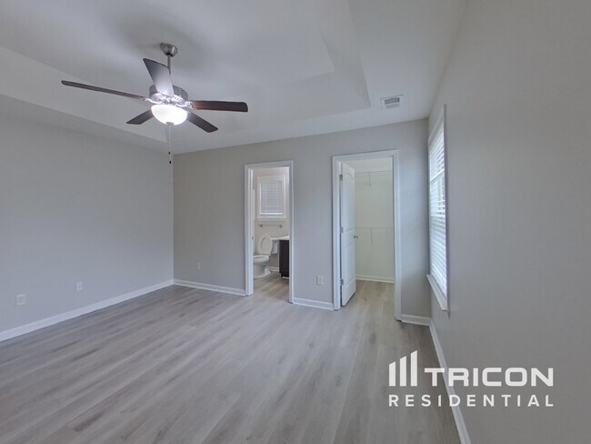 Building Photo - 205 Terilyn Ct