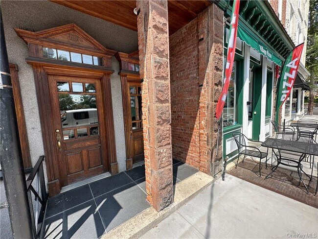 Foto del edificio - 66 S Broadway