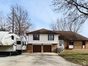 Building Photo - 307 Dawn Dr