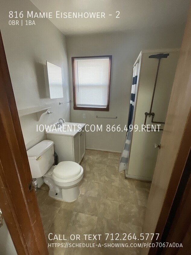 Foto del edificio - 816 Mamie Eisenhower Ave