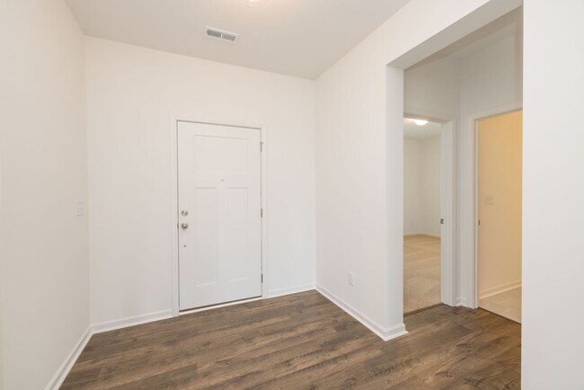 Building Photo - NEW 3bd/3bth Ranch -Golf Course View-  JANUARY 2025