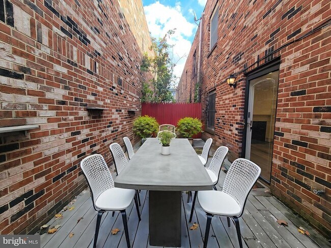 Foto del edificio - 1727 Fitzwater St