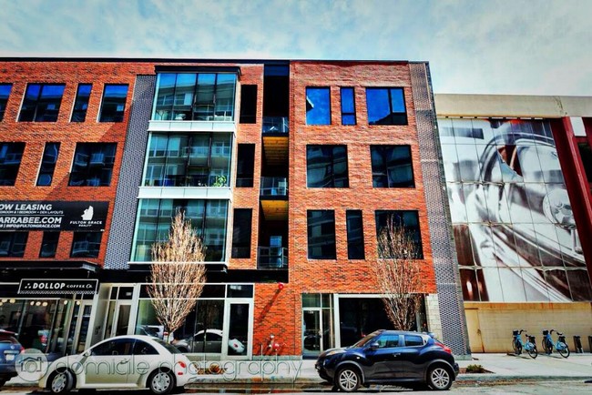 Building Photo - N Larrabee