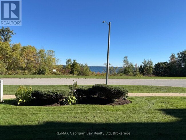 Photo du bâtiment - 280 Aberdeen Blvd