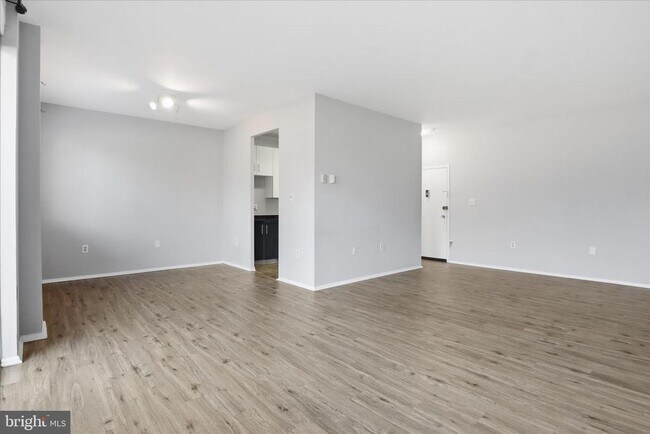 Foto del edificio - 3245 Rio Dr