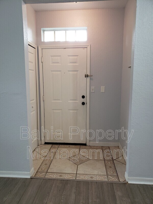 Building Photo - 6063 Westgate Dr